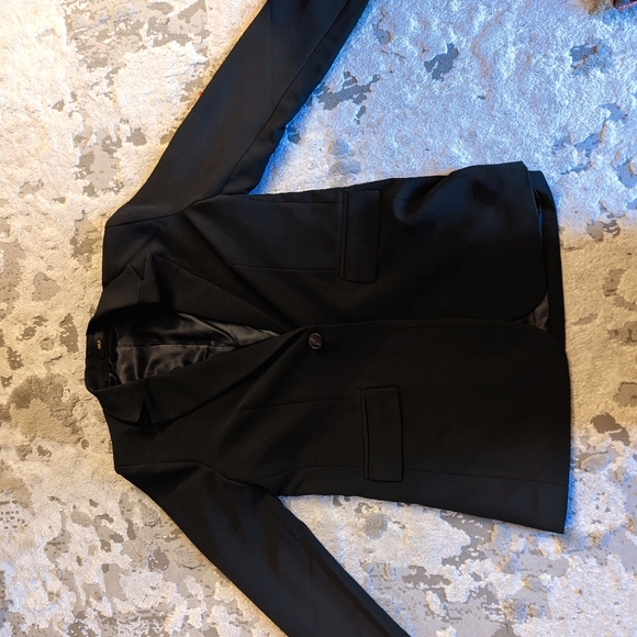 Classy Black Blazer AKA - Picture 1 of 1